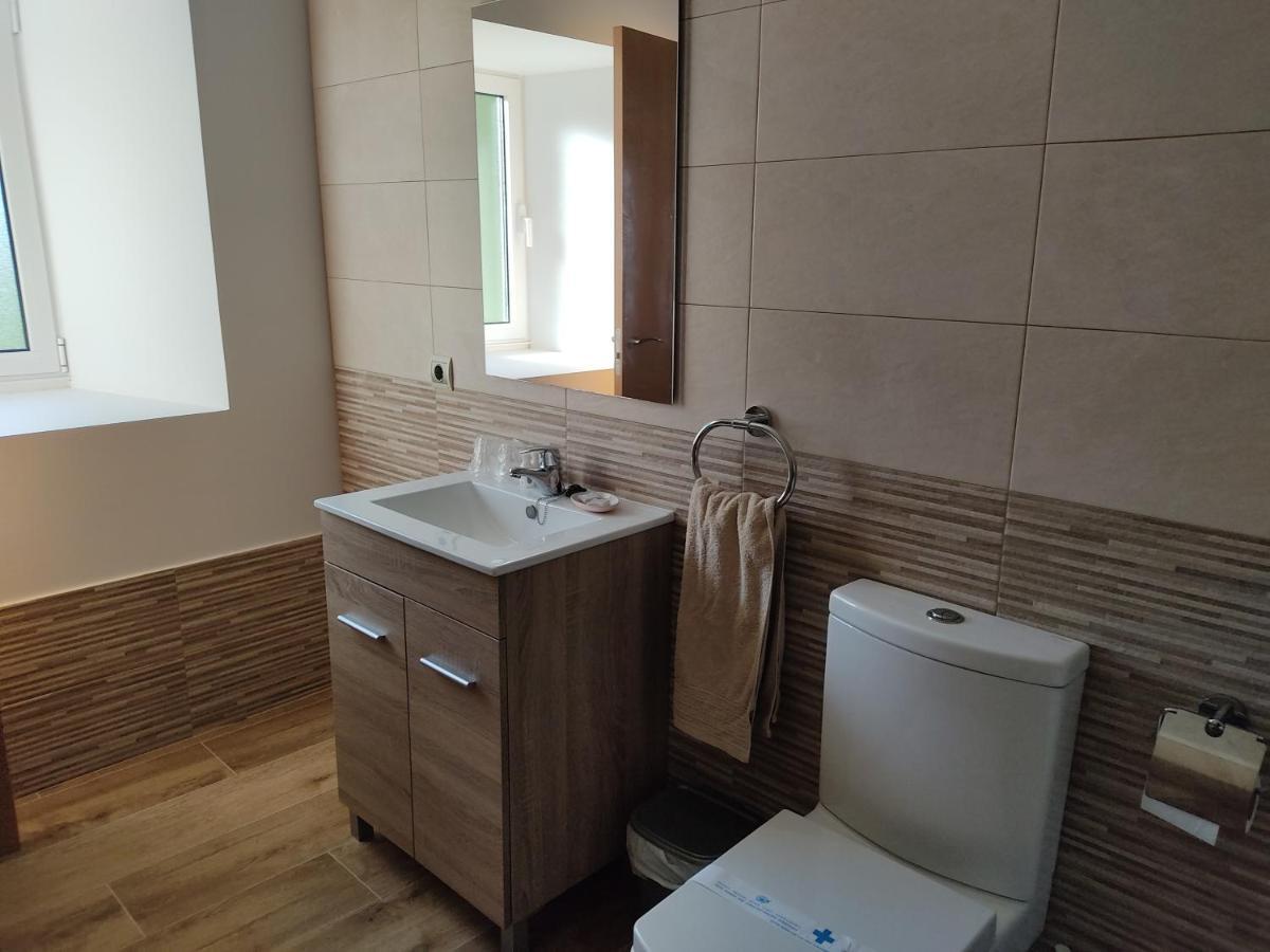 Hotel Donas E Cabaleiros Boqueixon Екстер'єр фото